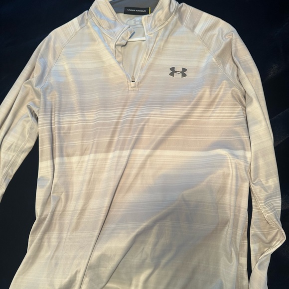 Underarmour L quarter zip white and grey GUC - Picture 3 of 4